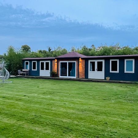 Gorgeous Countryside Cabin Lyminge Exterior photo