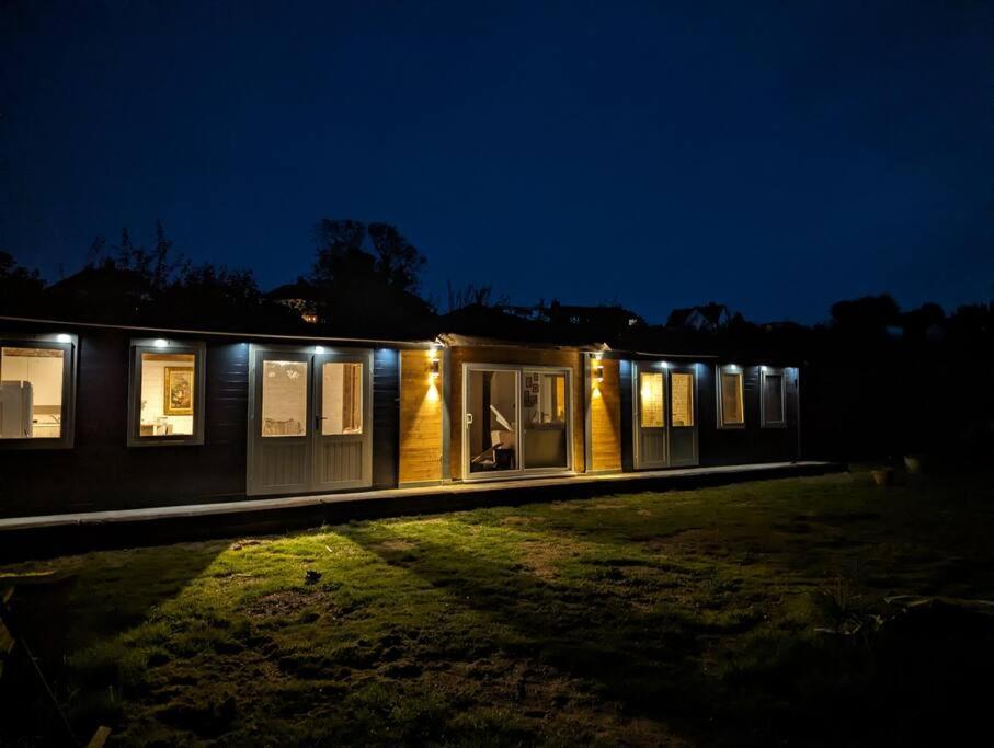 Gorgeous Countryside Cabin Lyminge Exterior photo