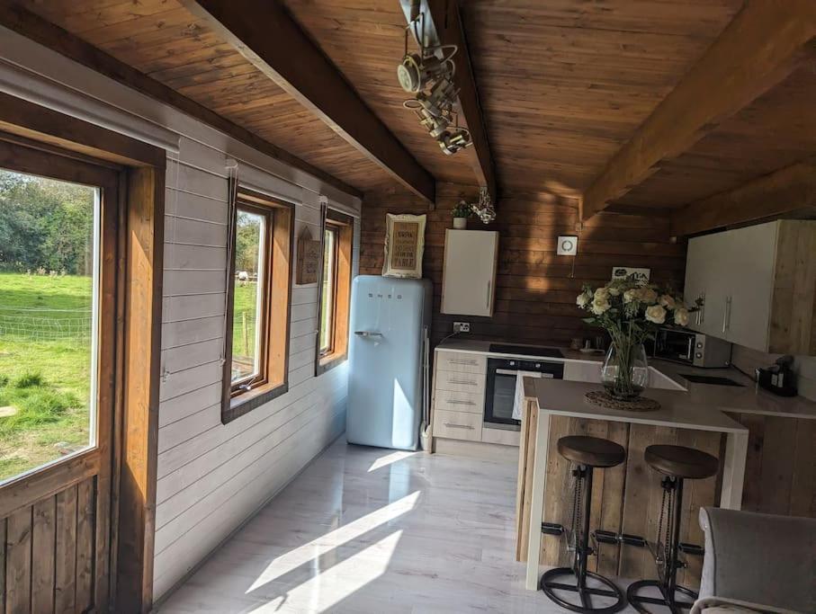 Gorgeous Countryside Cabin Lyminge Exterior photo